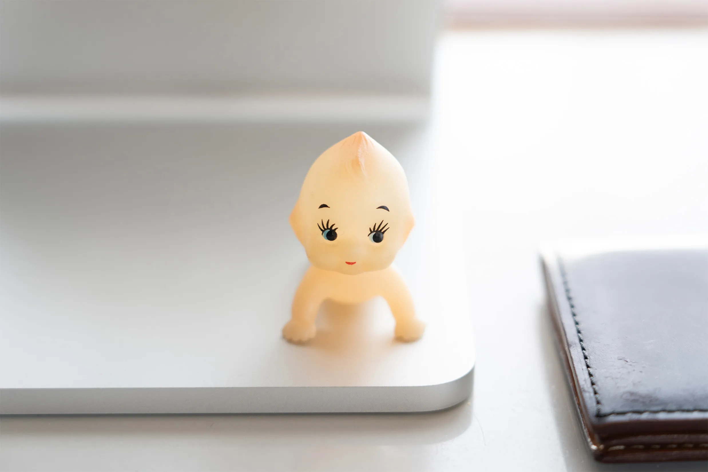 私のデスクトップの置き物（キューピーちゃん）